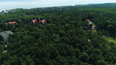 Güzel manzara Krynica Morska Piekny Krajobraz Hava Manzarası Polonya. Yüksek kalite 4k görüntü