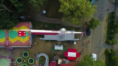 Eğlence Parkı Mielno Wesole Miasteczko Hava Manzarası Polonya. Yüksek kalite 4k görüntü