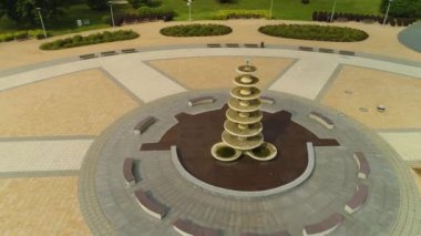 Pila Fontanna Na Wyspie Havacılık Polonya 'da Çeşme. Yüksek kalite 4k görüntü