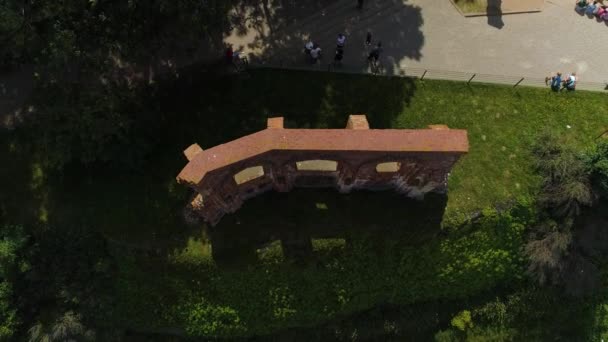 Руины Церкви Trzesacz Руины Kosciola Воздушный Вид Польши Высококачественные Кадры — стоковое видео