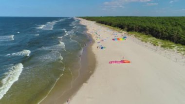 Plaj Baltık Denizi Niechorze Plaza Morze Baltyckie Hava Manzarası Polonya. Yüksek kalite 4k görüntü