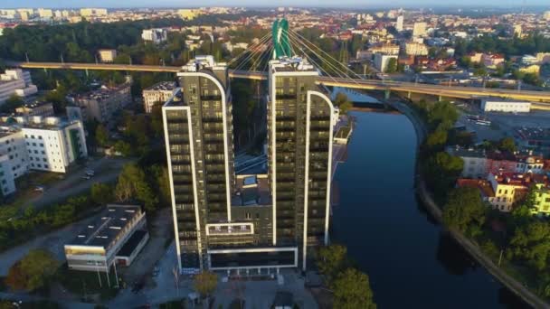 River Tower Bydgoszcz Wiezowiec Rzeka Brda Aerial View Πολωνία Υψηλής — Αρχείο Βίντεο