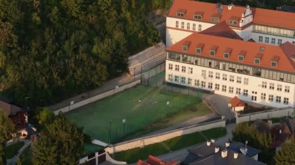 Güzel Manzara Playfield Okulu Kazimierz Dolny Hava Manzarası Polonya Yüksek — Stok video