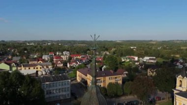 Güzel Top Tower Müzik Okulu Tomaszow Lubelski Hava Manzarası Polonya. Yüksek kalite 4k görüntü