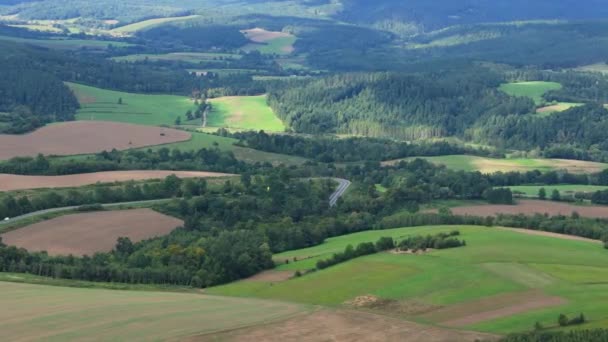 美しい風景の山々 ボーダディ ビルス レシスワ 空中ビュー ポーランド 高品質の4K映像 — ストック動画