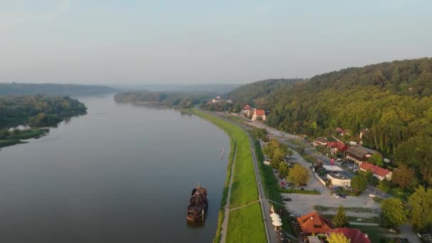 Gyönyörű Táj Folyó Vistula Hill Kazimierz Dolny Aerial View Lengyelország — Stock videók