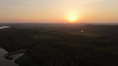 Güzel Manzara Günbatımı Janowiec Hava Görüntüsü Polonya. Yüksek kalite 4k görüntü