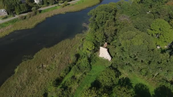 风景城堡毁了Krupe湖空中景观波兰 高质量的4K镜头 — 图库视频影像
