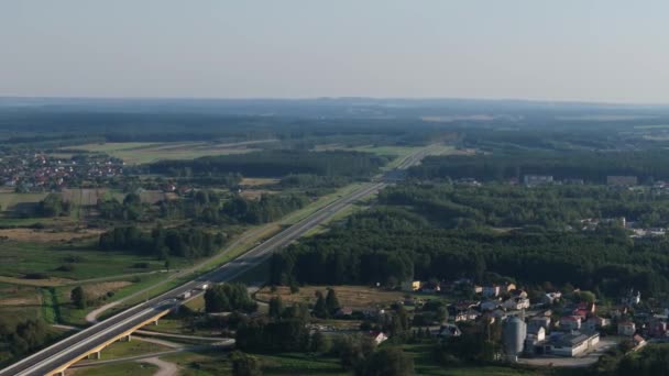 Prachtig Landschap Road Forest Tomaszow Lubelski Aerial View Polen Hoge — Stockvideo