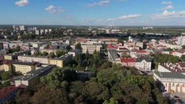 Güzel Peyzaj Parkı Mahkemesi Rzeszow Hava Manzarası Polonya. Yüksek kalite 4k görüntü