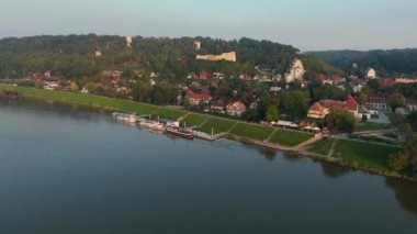 Güzel Peyzaj Nehri Dağı Eski Kazimierz Kasabası Dolny Hava Manzarası Polonya. Yüksek kalite 4k görüntü