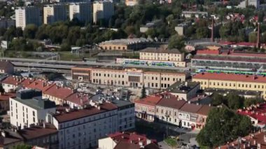 Manzara Ana Tren İstasyonu Rzeszow Hava Görüntüleme Polonya. Yüksek kalite 4k görüntü
