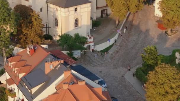 Güzel Kilise Tepesi Kazimierz Dolny Hava Manzarası Polonya Yüksek Kalite — Stok video