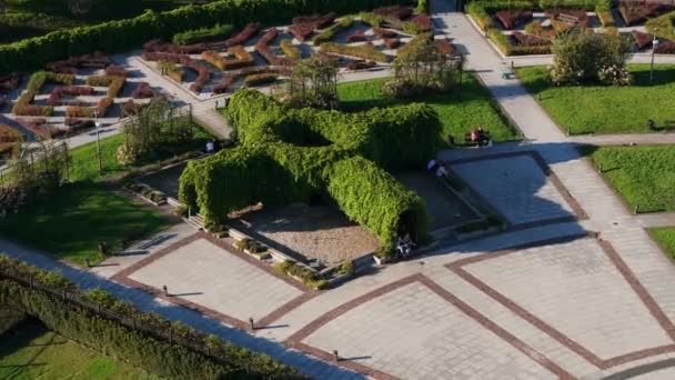 Krásné Bernardine Gardens Rzeszow Aerial View Polsko Vysoce Kvalitní Záběry — Stock video
