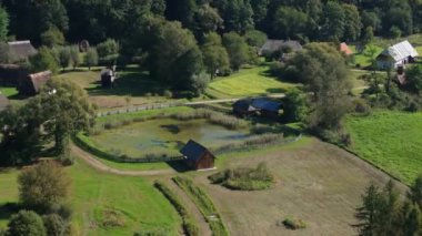 Güzel Açık Hava Müzesi Skansen Sanok Bieszczady Hava Görüntüsü Polonya. Yüksek kalite 4k görüntü