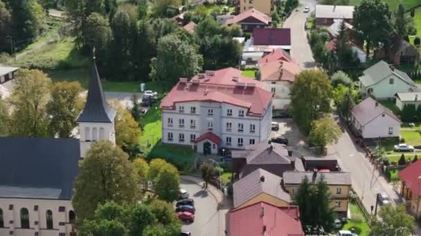 Frumos Consiliu Bisericii Bircza Vedere Aeriană Polonia Înregistrare Înaltă Calitate — Videoclip de stoc