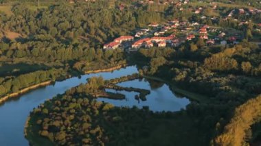 Güzel Peyzaj Göletleri Dağları Bieszczady Sanok Hava Görüntüsü Polonya. Yüksek kalite 4k görüntü