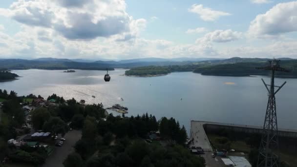 Vackra Landskap Gondola Lake Solina Berg Bieszczady Antenn View Poland — Stockvideo