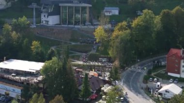Peyzaj Gondol İstasyonu Solina Bieszczady Hava Görüntüleme Polonya. Yüksek kalite 4k görüntü