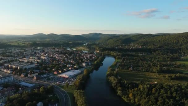 Vackra Landskap Floden San Sanok Berg Bieszczady Antenn View Poland — Stockvideo