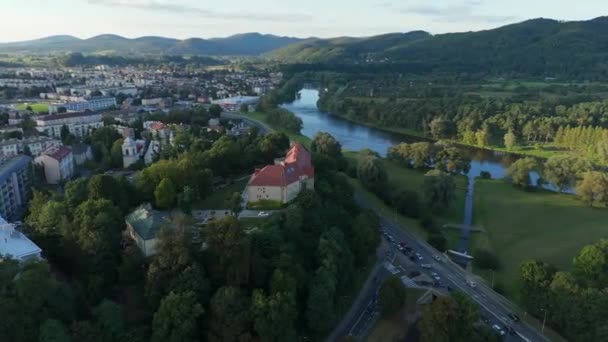 Bela Paisagem Royal Castle River San Sanok Vista Aérea Polónia — Vídeo de Stock