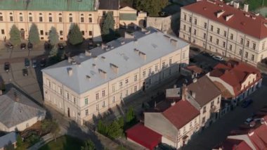Güzel ortaokul Jaroslaw Havacılık Manzarası Polonya. Yüksek kalite 4k görüntü