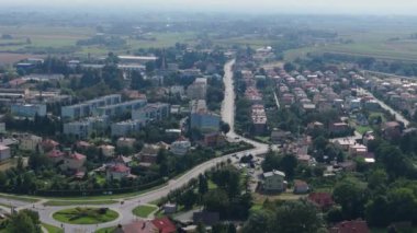 Güzel Peyzaj Konutları Radymno Hava Manzarası Polonya. Yüksek kalite 4k görüntü