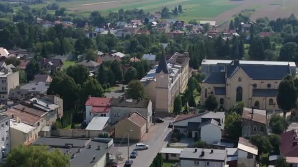 Prachtige Landschap Kerk Tower School Oleszyce Luchtfoto View Polen Hoge — Stockvideo