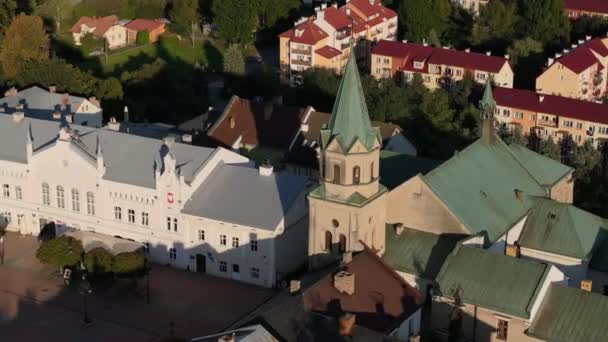 Schöne Kirche Altstadt Marktplatz Sanok Luftaufnahme Polen Hochwertiges Filmmaterial — Stockvideo