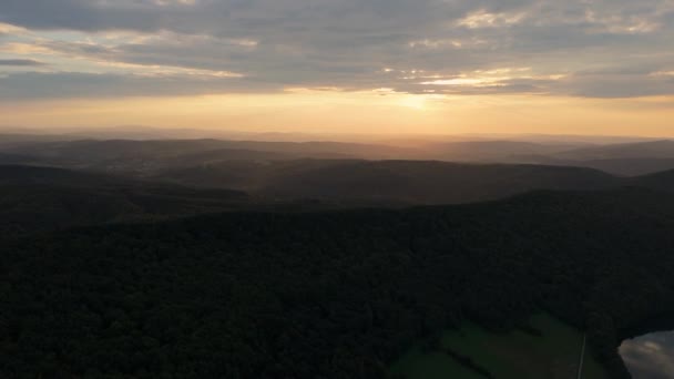 Vackra Landskap Sunset Mountains Bieszczady Solina Antenn View Poland Högkvalitativ — Stockvideo