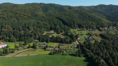 Güzel Peyzaj Açık Hava Müzesi Skansen Sanok Bieszczady Hava Görüntüsü Polonya. Yüksek kalite 4k görüntü