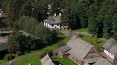 Güzel Açık Hava Müzesi Skansen Sanok Hava Görünümü Polonya. Yüksek kalite 4k görüntü
