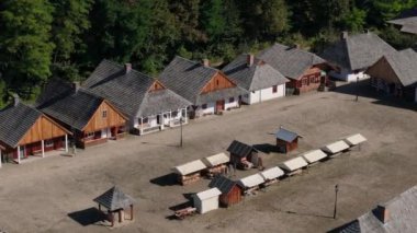 Güzel Açık Hava Müzesi Skansen Sanok Hava Görünümü Polonya. Yüksek kalite 4k görüntü