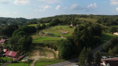 Güzel Peyzaj Dağları Bieszczady Uherce Mineralne Hava Manzarası Polonya. Yüksek kalite 4k görüntü