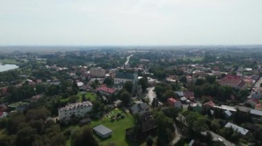 Şehir merkezindeki güzel manzara Radymno Hava Manzarası Polonya. Yüksek kalite 4k görüntü