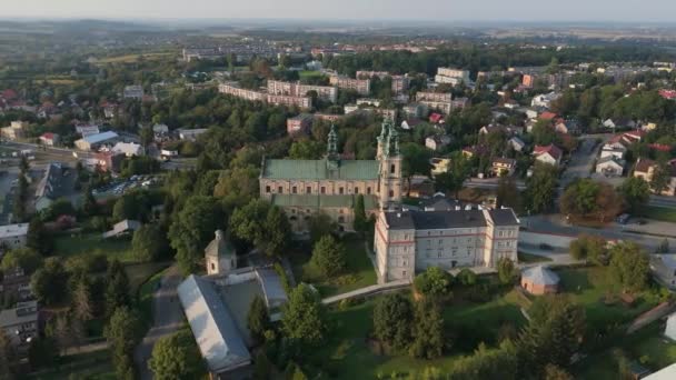 Hermosa Iglesia Del Paisaje Vista Aérea Jaroslaw Polonia Imágenes Alta — Vídeos de Stock