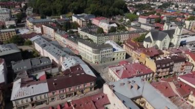 Güzel Eski Şehir Sokağı Sanok Hava Manzarası Polonya. Yüksek kalite 4k görüntü