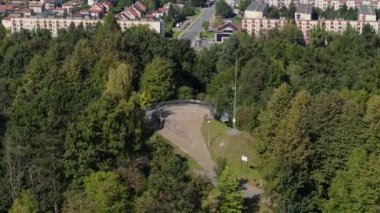 Güzel Mickiewicz Mound Park Dağı Sanok Hava Manzarası Polonya. Yüksek kalite 4k görüntü