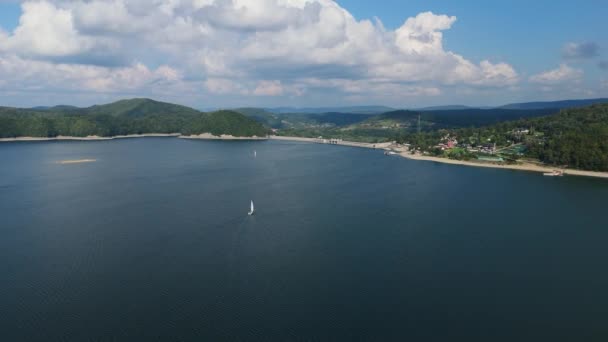 Όμορφη Λίμνη Τοπίο Βουνά Solina Bieszczady Aerial View Πολωνία Υψηλής — Αρχείο Βίντεο