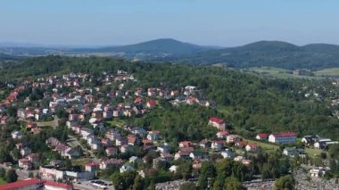 Güzel Peyzaj Dağları Bieszczady Sanok Hava Görüntüsü Polonya. Yüksek kalite 4k görüntü