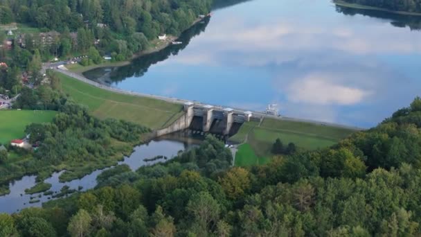 Indah Landscape Dam Danau Myczkowce Pegunungan Bieszczady Pemandangan Udara Polandia — Stok Video
