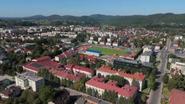 Güzel Panorama Stadyumu Sanok Hava Manzaralı Polonya. Yüksek kalite 4k görüntü