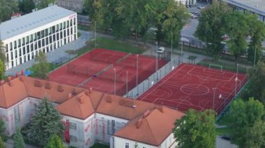 Güzel Peyzaj Spor Sahası Jaroslaw Havacılık Görünümü Polonya. Yüksek kalite 4k görüntü