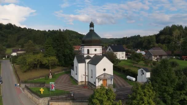 Beautiful Landscape Church Downtown Myczkowce Aerial View Poland High Quality — Stock Video