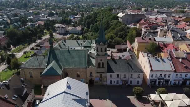 Igreja Bonita Cidade Velha Mercado Praça Sanok Vista Aérea Polônia — Vídeo de Stock