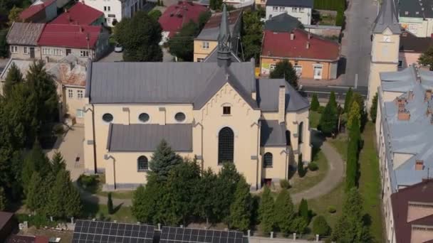 Krásná Krajina Kostel Oleszyce Aerial View Polsko Vysoce Kvalitní Záběry — Stock video