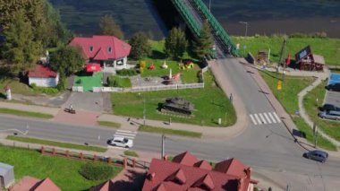 Tank Anıtı San Köprüsü Sanok Hava Görüntüsü Polonya. Yüksek kalite 4k görüntü