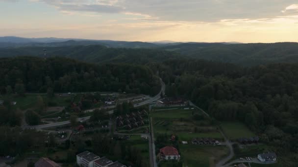 Vackra Landskap Berg Bieszczady Forest Solina Antenn View Poland Högkvalitativ — Stockvideo