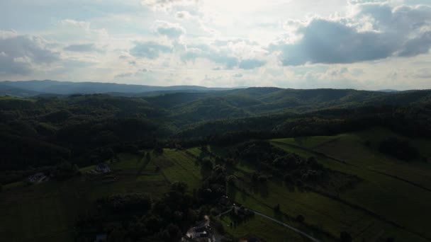 Красивые Ландшафтные Горы Бещады Поланчик Вид Воздуха Польша Высококачественные Кадры — стоковое видео