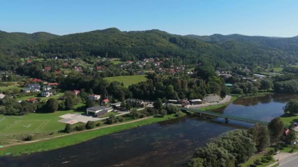Vackra Landskap Floden San Bridge Sanok Bieszczady Antenn View Poland — Stockvideo